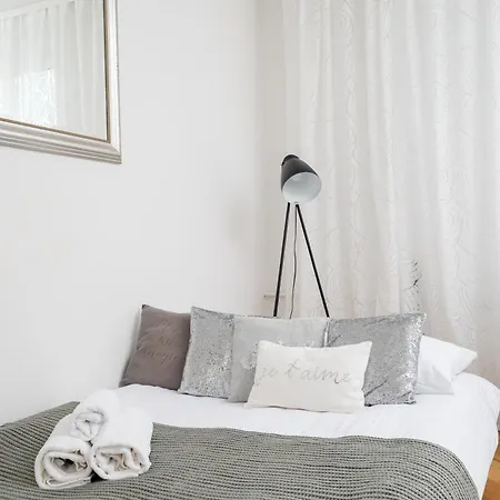 Andersa Riverside By Bookinghost Warszawa