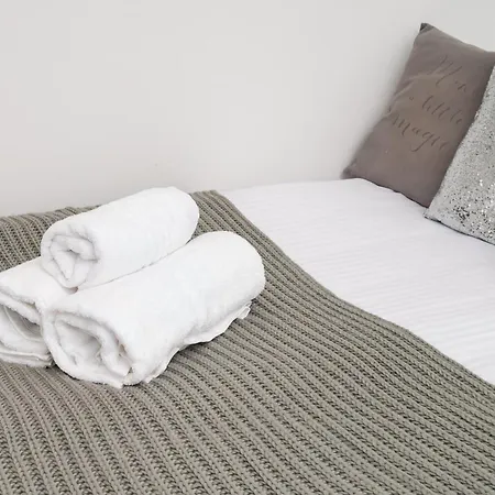 Apartament Andersa Riverside By Bookinghost